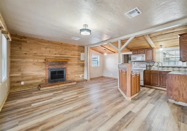 Photo 4 of Single family home for sale at 4501 W Simpson Rd, Edmond, OK 73025 | MLS# 1247008 | Listing updated on 2026-09-16