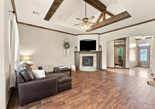 Photo 3 of Single family home for sale at 6400 Bent Wood Dr, Oklahoma City, OK 73169 | MLS# 1247320 | Listing updated on 2026-09-18