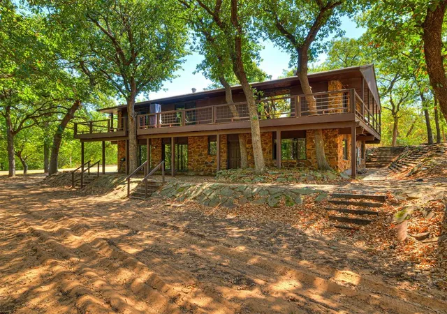 Photo 2 of Single family home for sale at 3521 N Bryant Ave, Edmond, OK 73034 | MLS# 1247494 | Listing updated on 2026-09-15