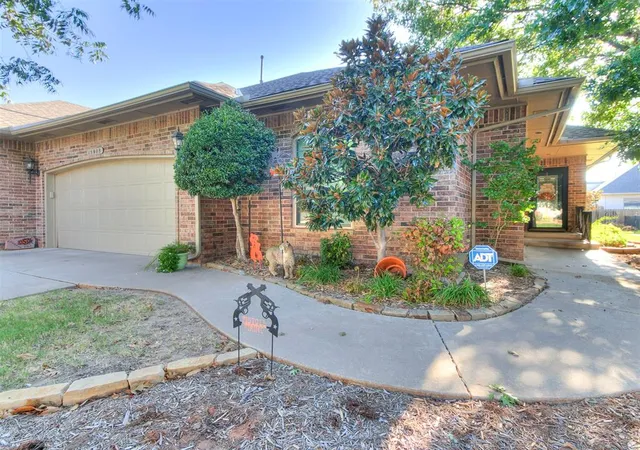 Photo 2 of Single family home for sale at 15908 Sonoma Ct, Edmond, OK 73013 | MLS# 1247541 | Listing updated on 2026-09-16
