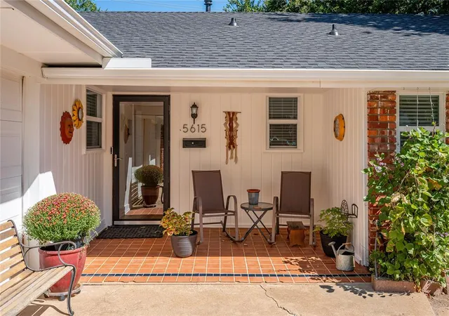 Photo 3 of Single family home for sale at 5615 Nw 37th Street, Warr Acres, OK 73122 | MLS# 1247819 | Listing updated on 2026-09-16
