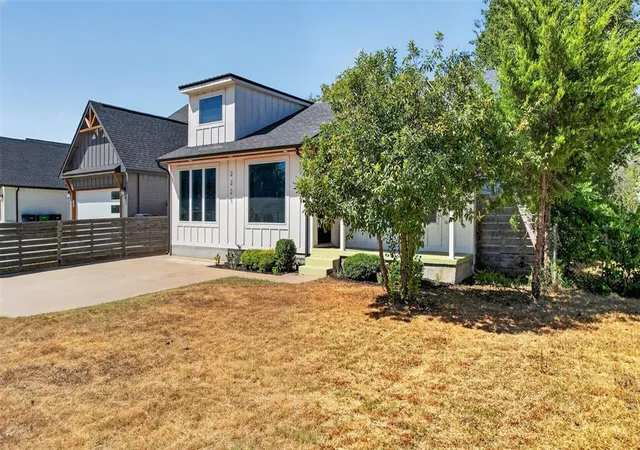 Photo 3 of Single family home for sale at 2221 Nw 34th Street, Oklahoma City, OK 73112 | MLS# 1247938 | Listing updated on 2026-09-17