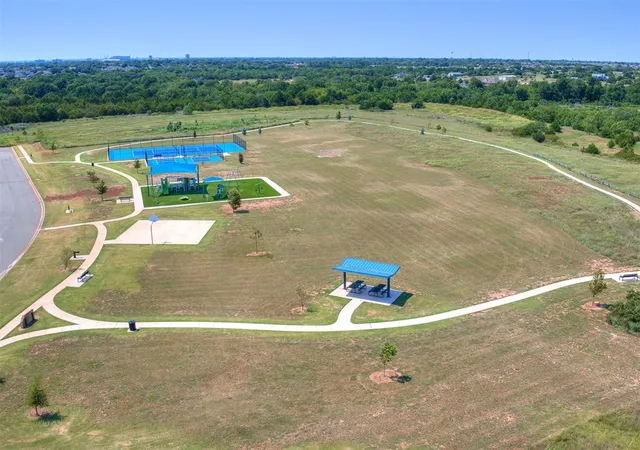 Photo 4 of Single family home for sale at 4111 Caraway Ln, Norman, OK 73026 | MLS# 1248174 | Listing updated on 2026-09-16