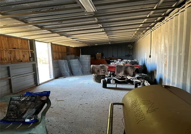 Photo 29 of Single family home for sale at 521 W Roh St, Thomas, OK 73669 | MLS# 1248205 | Listing updated on 2026-10-09