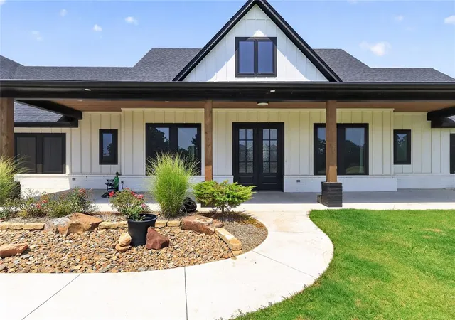 Photo 3 of Single family home for sale at 36776 Sandy Rock Rd, Tecumseh, OK 74873 | MLS# 1248643 | Listing updated on 2026-09-16