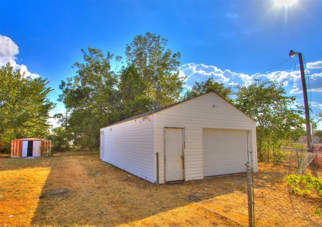 Photo 2 of Sale Pending at 3028 Sw 26th Street, Oklahoma City, OK 73108 | MLS# 1248660 | Listing updated on 2026-09-17