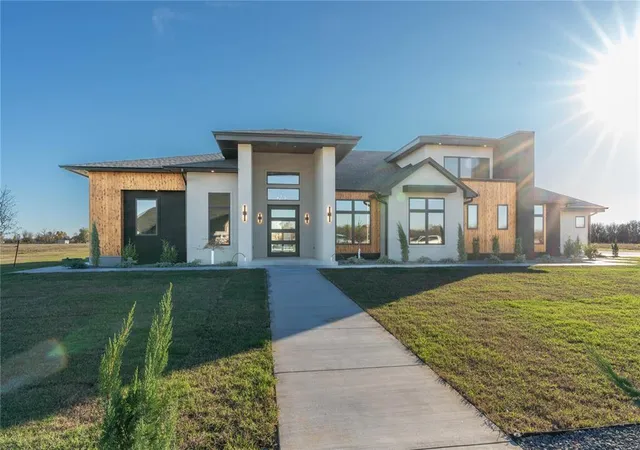 Photo 1 of Single family home for sale at 7422 Dutton Dr, Norman, OK 73072 | MLS# 1249288 | Listing updated on 2026-09-17