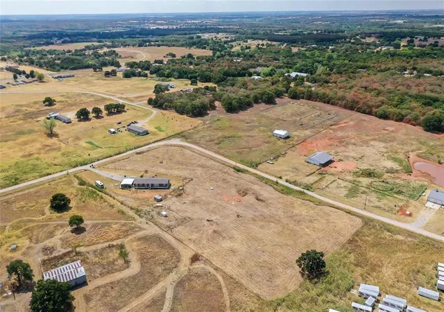 Photo 3 of Single family home for sale at 10655 192nd Street, Lindsay, OK 73052 | MLS# 1249336 | Listing updated on 2026-09-22
