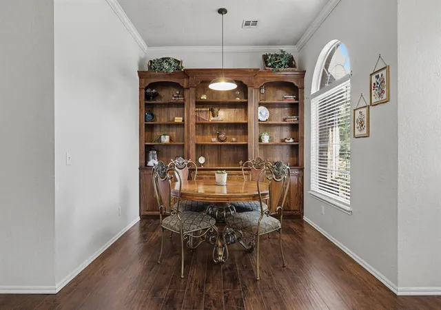 Photo 3 of Single family home for sale at 501 Copperfield Dr, Edmond, OK 73003 | MLS# 1249371 | Listing updated on 2026-09-17