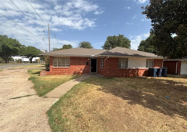 Photo 3 of Single family home for sale at 2065 NW 48th Street, Oklahoma City, OK 73118 | MLS# 1249468 | Listing updated on 2026-09-18