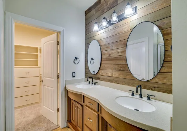 Single family home for sale at 16412 Old Oak Dr, Edmond, OK 73013 | MLS# 1249590