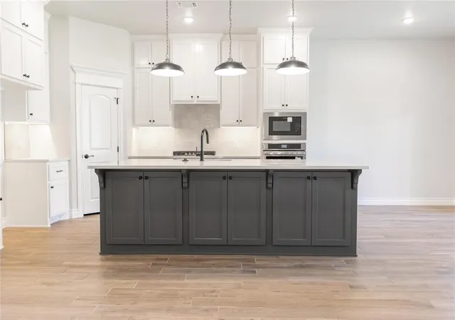 Photo 2 of Single family home for sale at 5608 Rose Prairie Blvd, Edmond, OK 73034 | MLS# 1249607 | Listing updated on 2026-09-18