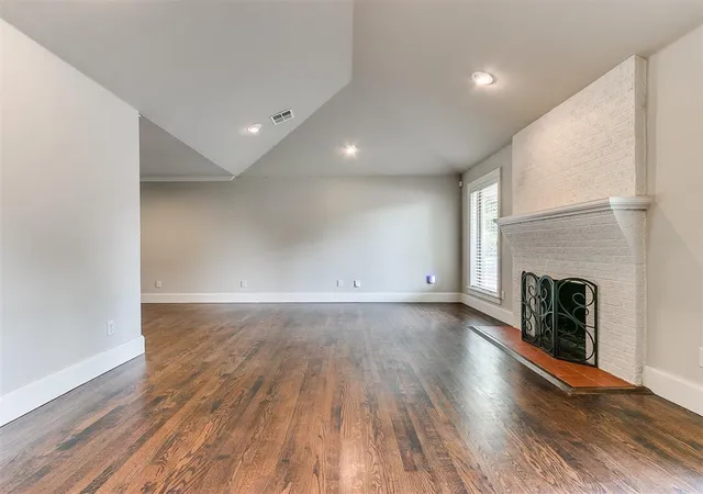 Photo 3 of Single family home for sale at 9631 Stratford Dr, Oklahoma City, OK 73120 | MLS# 1249823 | Listing updated on 2026-09-18