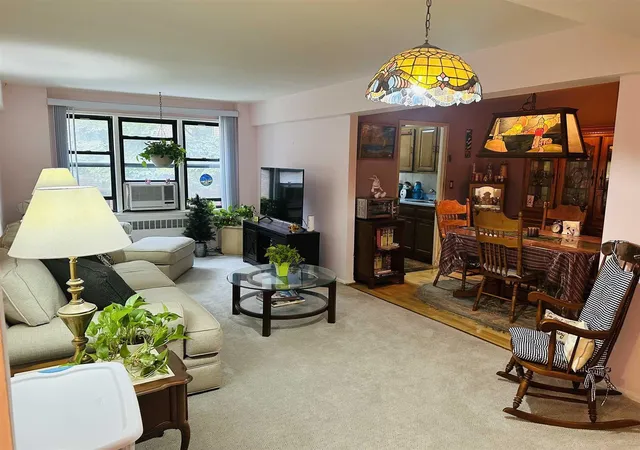 Photo 3 of Sale Pending at 2 Fisher Dr, Mount Vernon, NY 10552 | MLS# M419756 | Listing updated on 2026-09-18