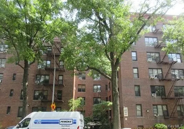 Condo for sale at 2244 Bronx Park E #6L, Bronx, NY 10467 | MLS# H6321742