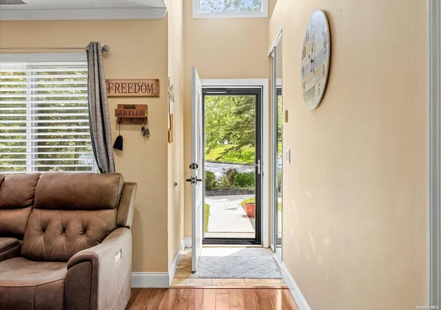 Listing Photo 4 - Condo for sale in building located at 1016 Skyline Dr, Brookhaven, NY 11727 - Unit #1016