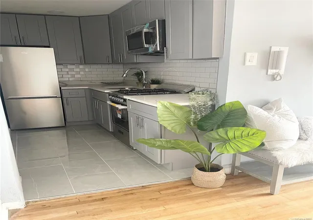 Listing Photo 4 - Condo for sale in building located at 720 E31St, New York, NY 11210 - Unit #4k