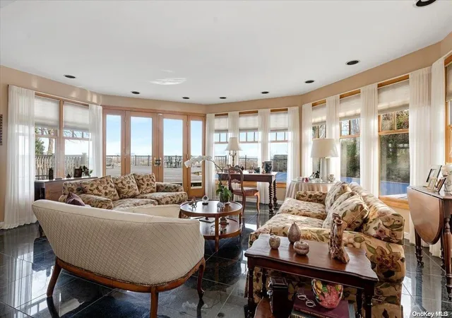 Photo 3 of Single family home for sale at 45 East Loop Road, Staten Island, NY 10304 | MLS# L3487081 | Listing updated on 2026-09-18