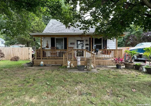 Photo 1 of Sale Pending at 151 Forest Ave, West Babylon, NY 11704 | MLS# L3500098 | Listing updated on 2026-09-18