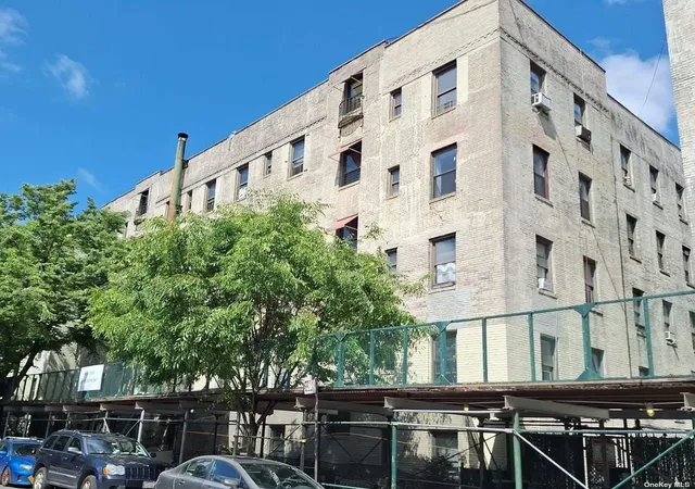 Photo 1 of Sale Pending at 21 38 35 Street #1H, Astoria, NY 11105 | MLS# L3584780 | Listing updated on 2026-10-08