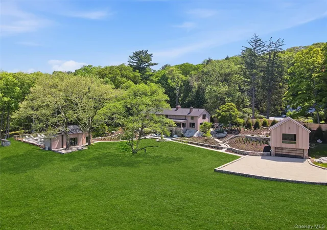 Photo 1 of Single family home for sale at 39 Old Snake Hl Rd, Pound Ridge, NY 10576 | MLS# 823299 | Listing updated on 2026-09-18