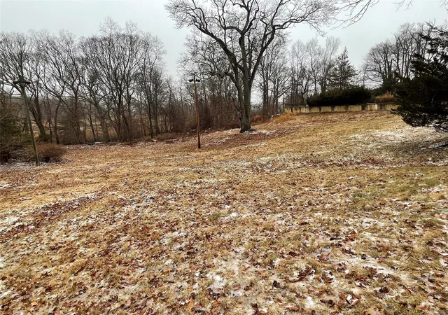 Photo 2 of Sale Pending at 326a Nissequogue River Rd, Saint James, NY 11780 | MLS# 824766 | Listing updated on 2026-09-18