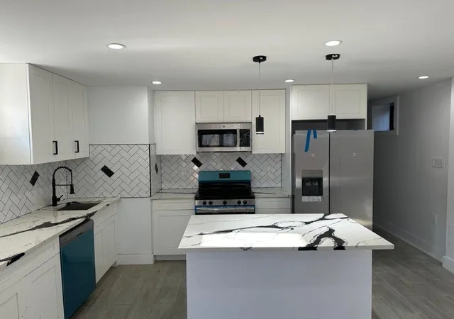 Photo 3 of Sale Pending at 3425 Boller Ave, Bronx, NY 10475 | MLS# 839460 | Listing updated on 2026-09-18