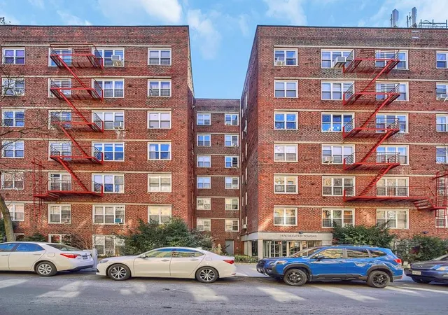 Condo for sale at 3176 Decatur Ave #1I, Bronx, NY 10467 | MLS# 852752