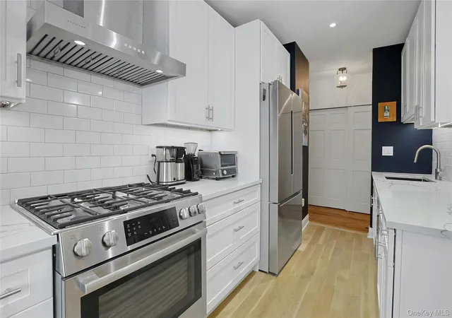 Listing Photo 2 - Condo for sale in building located at 68 E Hartsdale Ave, Greenburgh, NY 10522 - Unit #4J