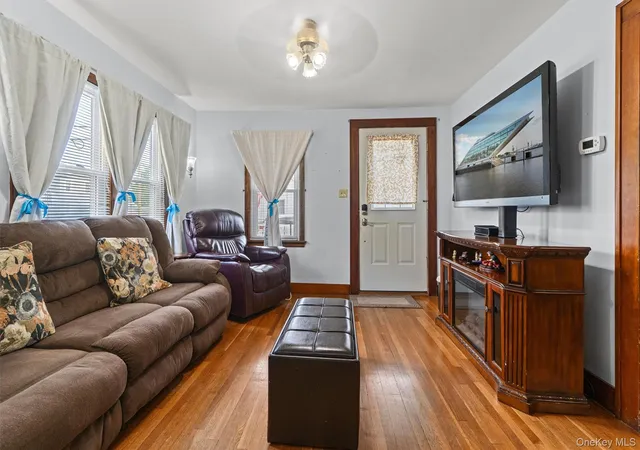 Photo 3 of Single family home for sale at 21 Delaware St, Port Jervis, NY 12771 | MLS# 875124 | Listing updated on 2026-09-18