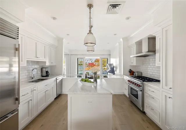 Photo 3 of Condo for sale at 45 Old Boathouse Ln S, Hampton Bays, NY 11946 | MLS# 884763 | Listing updated on 2026-09-18