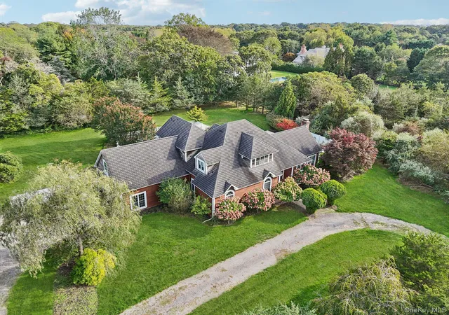 Photo 3 of Single family home for sale at 12 Laila Ln, Southampton, NY 11960 | MLS# 896920 | Listing updated on 2026-09-18