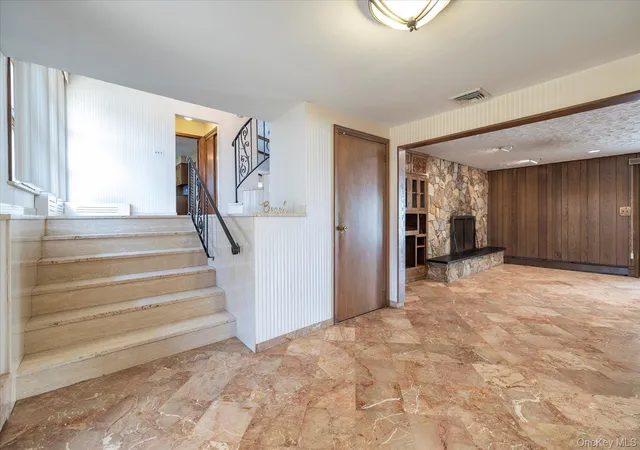 Photo 3 of Single family home for sale at 1298 Beech St, Atlantic Beach, NY 11509 | MLS# 903798 | Listing updated on 2026-09-18