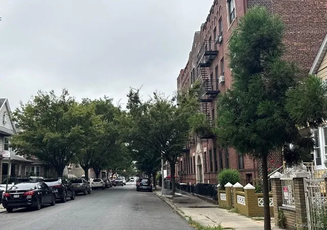 Photo 3 of Single family home for sale at 400 E 49th Street, Brooklyn, NY 11203 | MLS# 906983 | Listing updated on 2026-09-18