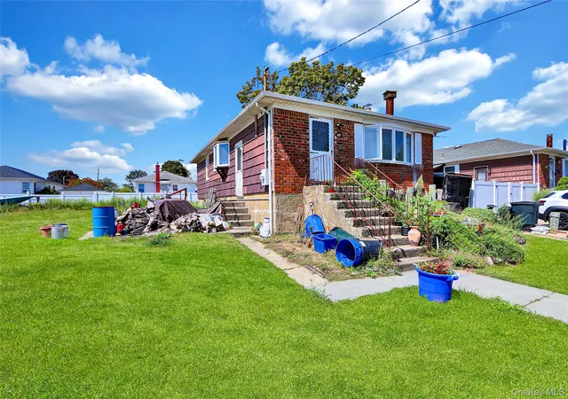 Photo 2 of Single family home for sale at 3354 Murdock Ave, Oceanside, NY 11572 | MLS# 907145 | Listing updated on 2026-09-18