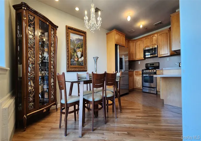 Photo 3 of Sale Pending at 274 Wallabout St #7B, Brooklyn, NY 11206 | MLS# 907819 | Listing updated on 2026-09-18