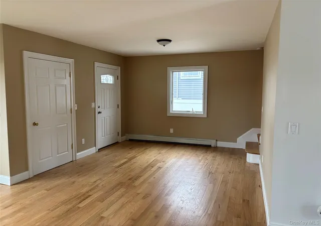Photo 3 of Sale Pending at 65 Jefferson Pl, Oyster Bay, NY 11758 | MLS# 912247 | Listing updated on 2026-09-18