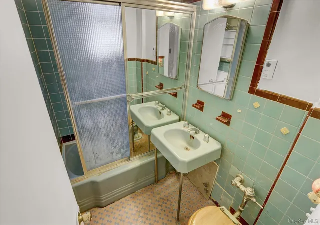 Photo 4 of Sale Pending at 2106 82Nd St, Brooklyn, NY 11214 | MLS# 916082 | Listing updated on 2026-09-18