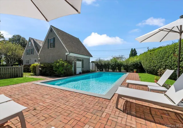 Photo 3 of Single family home for sale at 2 Strongs Ln, Water Mill, NY 11976 | MLS# 916216 | Listing updated on 2026-09-18