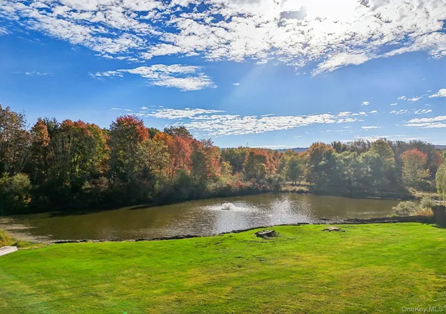 Photo 2 of Single family home for sale at 101 Upper Wisner Rd, Warwick, NY 10990 | MLS# 918754 | Listing updated on 2026-09-18