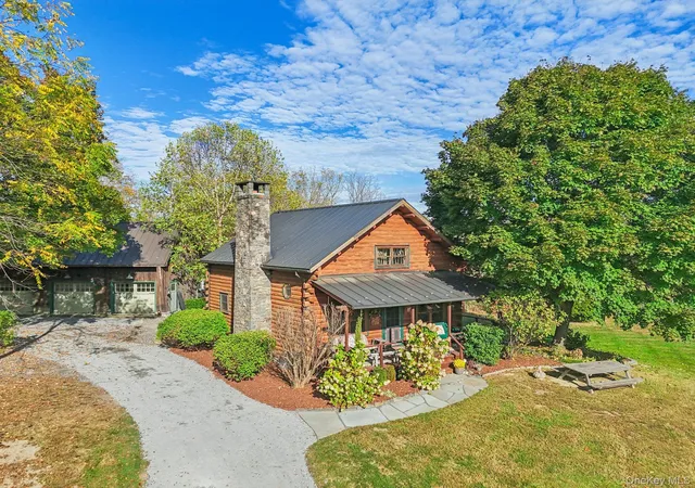 Photo 4 of Single family home for sale at 101 Upper Wisner Rd, Warwick, NY 10990 | MLS# 918754 | Listing updated on 2026-09-18