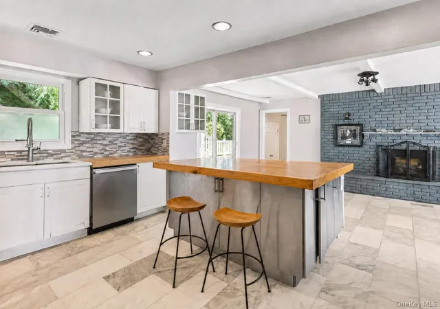 Photo 3 of Single family home for sale at 140 Ocean Ave, Brookhaven, NY 11934 | MLS# 930104 | Listing updated on 2026-09-29