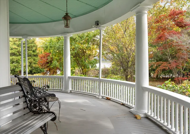 Photo 3 of Sale Pending at 121 S Jamesport Ave, Riverhead, NY 11970 | MLS# 932455 | Listing updated on 2026-09-18