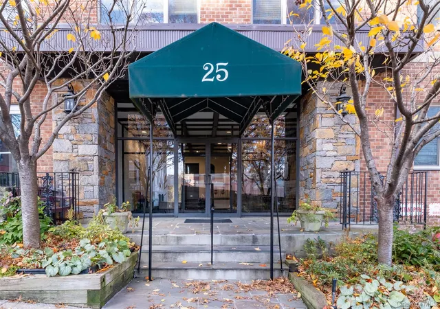 Sale Pending at 25 Franklin Ave #6K, White Plains, NY 10601 | MLS# 937588 | Listing updated on 2026-09-18