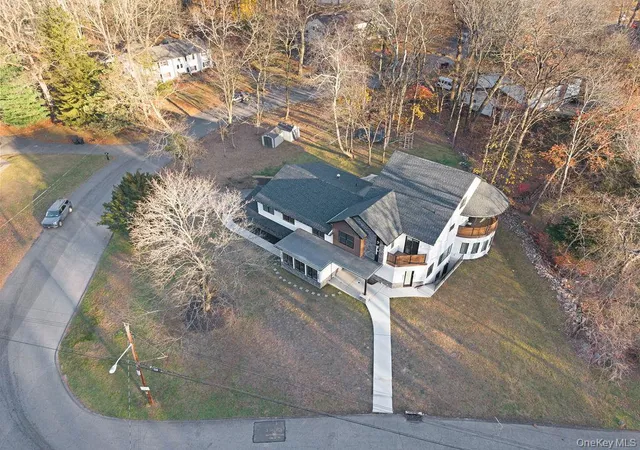 Photo 2 of Mansion for sale at 9 Wendover Ln, Suffern, NY 10901 | MLS# 941448 | Listing updated on 2026-09-18