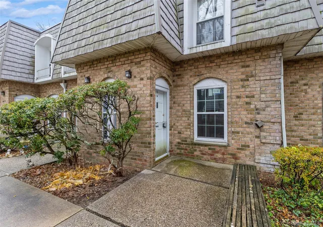 Photo 1 of Sale Pending at 655 Middle Country Rd #4D1, Brookhaven, NY 11727 | MLS# 942528 | Listing updated on 2026-09-18