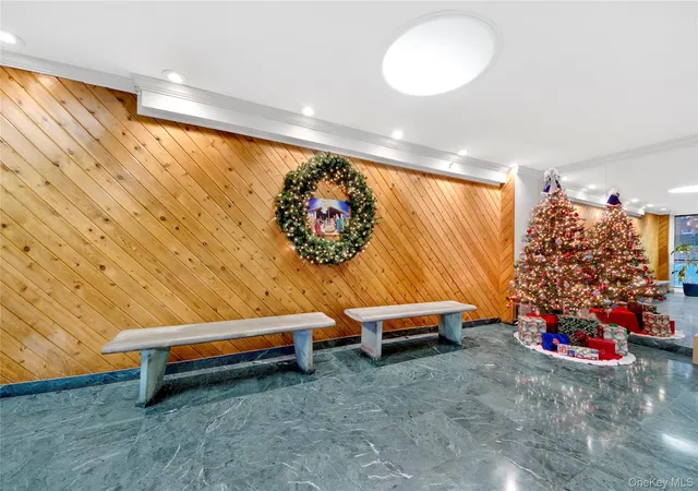 Photo 2 of Sale Pending at 1523 Central Park Ave #3E, Yonkers, NY 10710 | MLS# 945514 | Listing updated on 2026-09-18