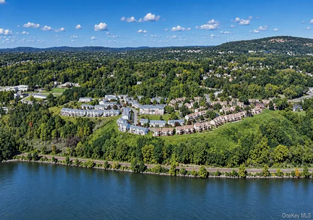 Photo 2 of Condo for sale at 117 Sandpiper Ln #1B, New Windsor, NY 12553 | MLS# 949842 | Listing updated on 2026-09-16