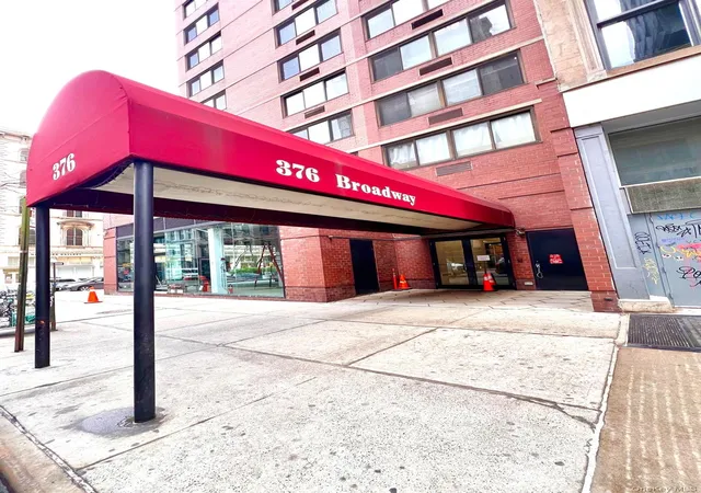Listing Photo 1 - Condo for sale in building located at 376 Broadway, New York City, NY 10013 - Unit #11D