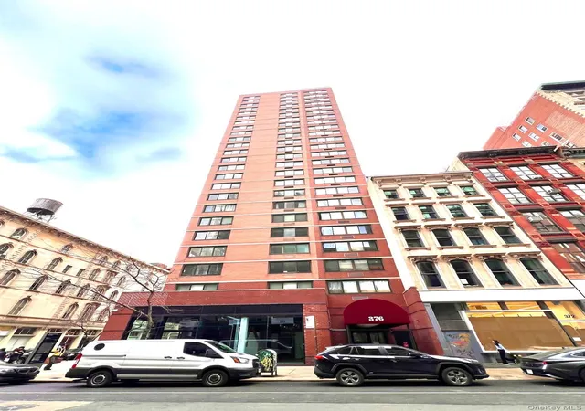 Listing Photo 3 - Condo for sale in building located at 376 Broadway, New York City, NY 10013 - Unit #11D
